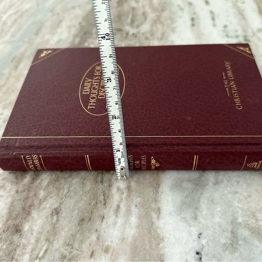 Daily Thoughts For Disciples-Oswald Chambers Christian Library Faith Book